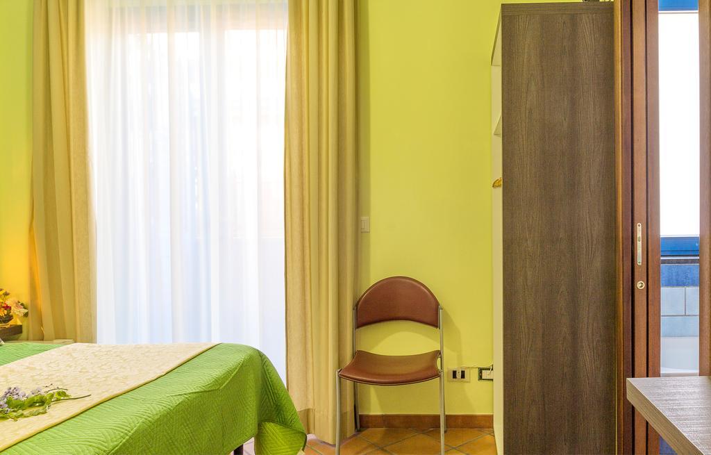 Donna Carmela - Da Rosa Bed & Breakfast Letojanni